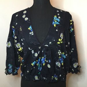 Free People XS navy floral crop top